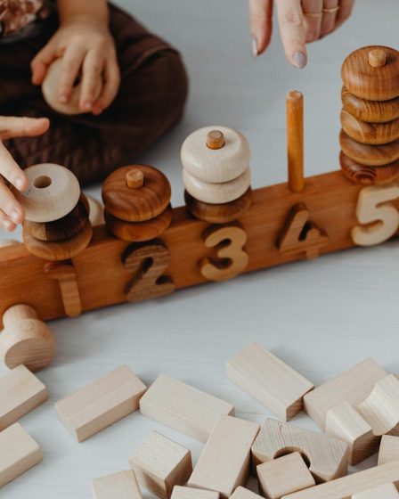 criar loja online de brinquedos educativos para crianças autistas