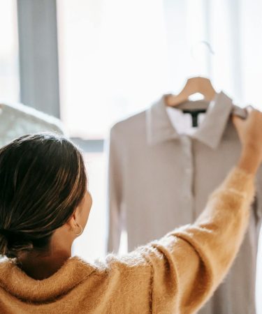 O que vender na internet no nicho de moda feminina