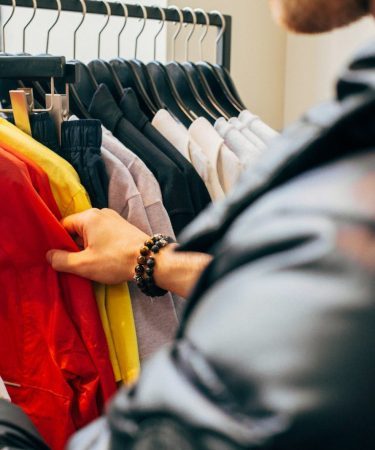 o que vender no nicho de moda masculina em 2026