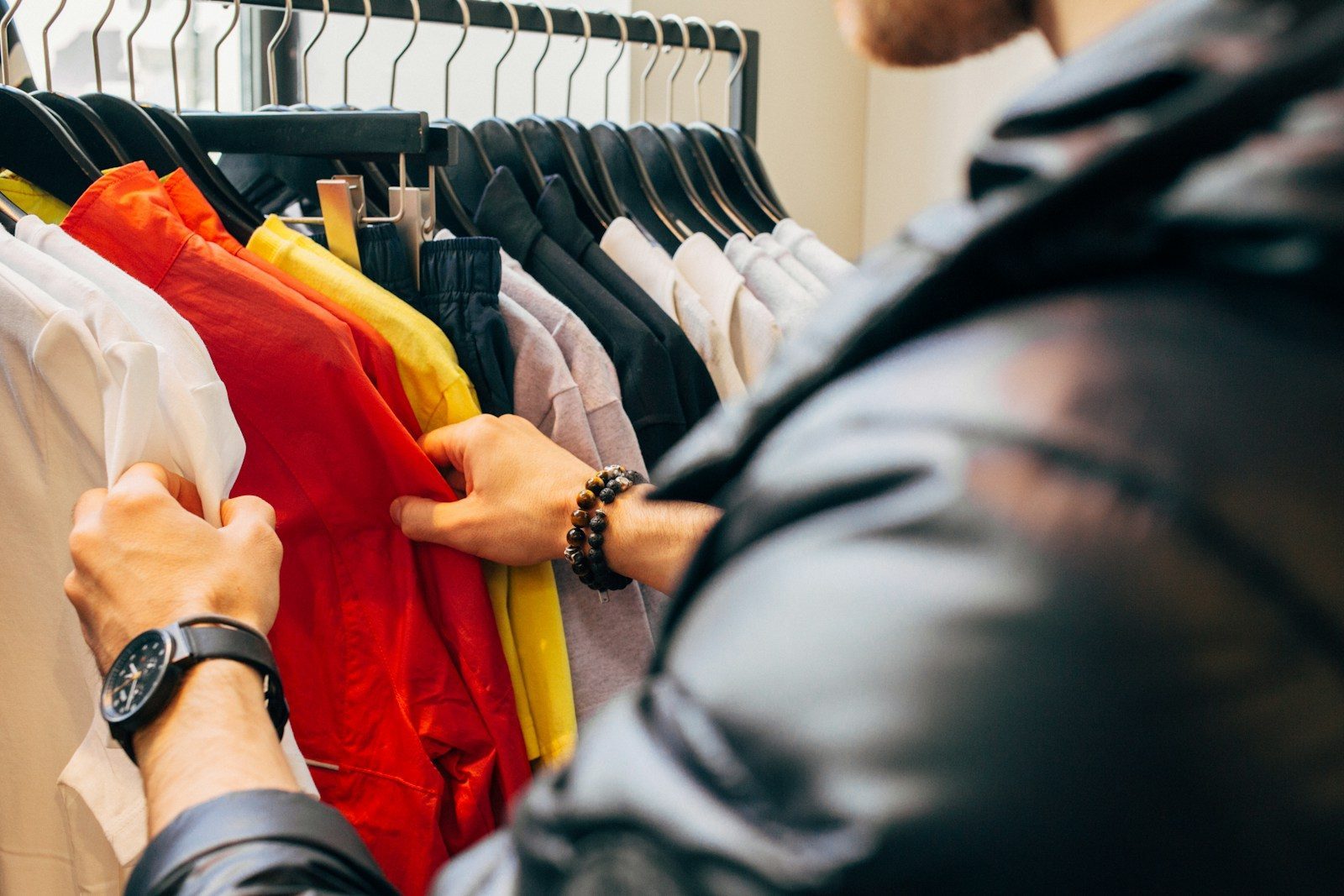 o que vender no nicho de moda masculina em 2026